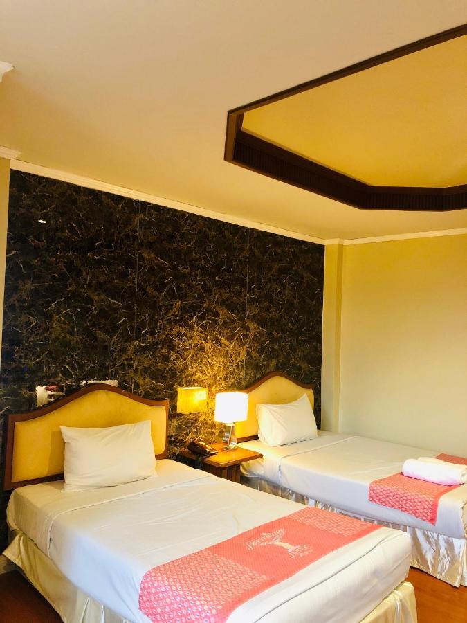 Nakhonratchasima Hermitage Hotel Korat-Sha מראה חיצוני תמונה