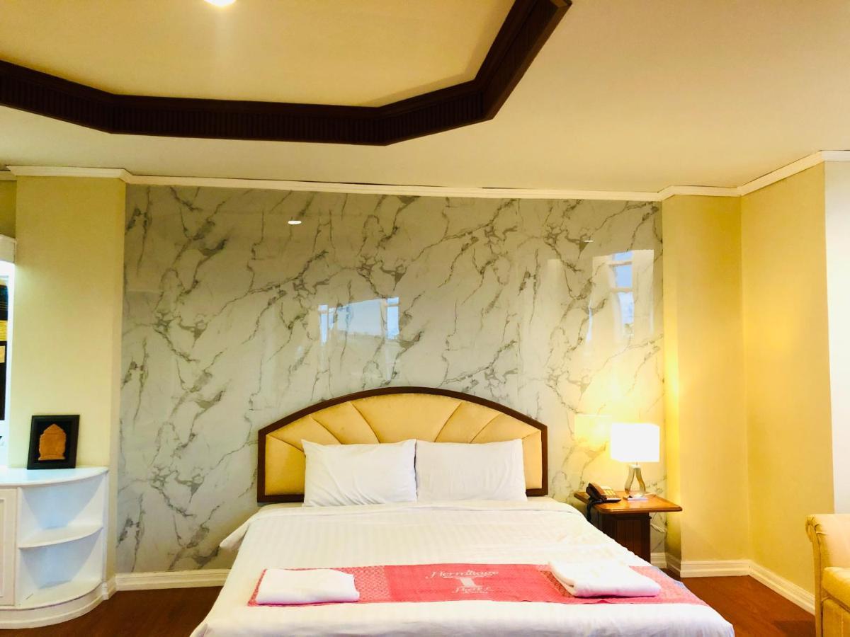Nakhonratchasima Hermitage Hotel Korat-Sha מראה חיצוני תמונה