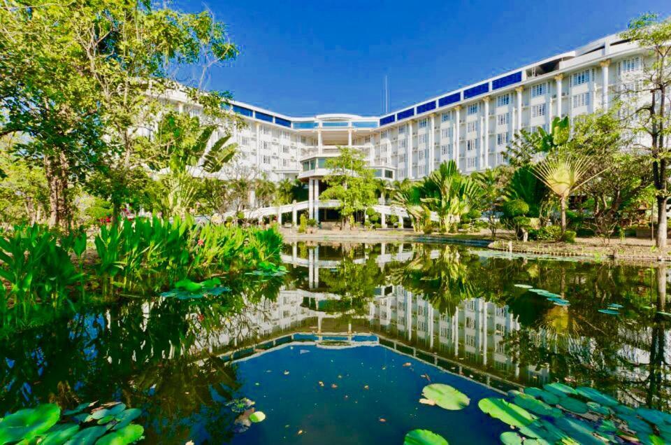 Nakhonratchasima Hermitage Hotel Korat-Sha מראה חיצוני תמונה