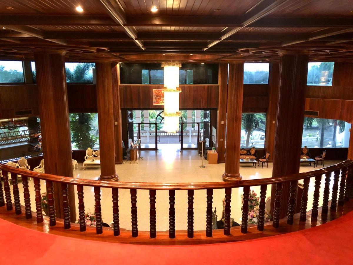 Nakhonratchasima Hermitage Hotel Korat-Sha מראה חיצוני תמונה