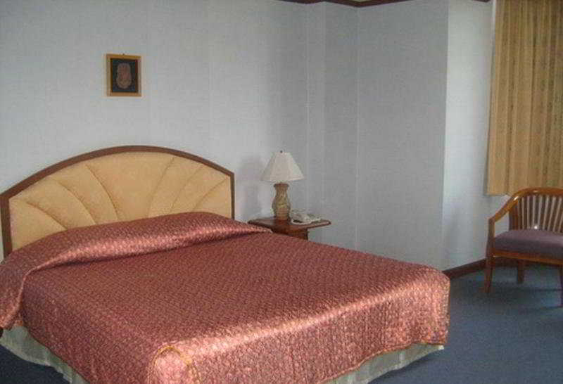 Nakhonratchasima Hermitage Hotel Korat-Sha מראה חיצוני תמונה