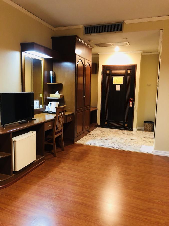 Nakhonratchasima Hermitage Hotel Korat-Sha מראה חיצוני תמונה